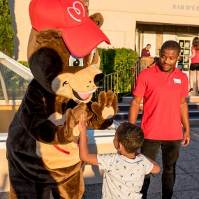 animatrice enfantsvillage vacances Roquebrune sur Argens